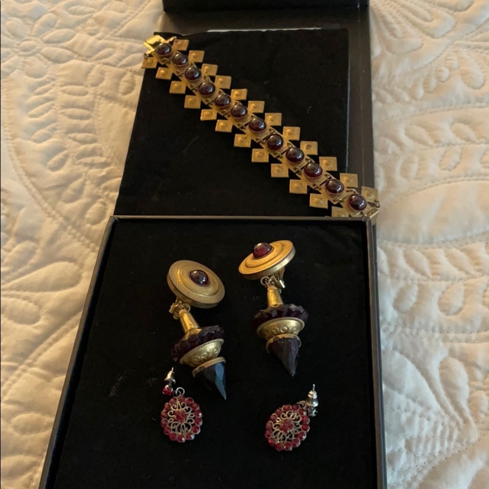 Garnet and brass bracelet w earrings